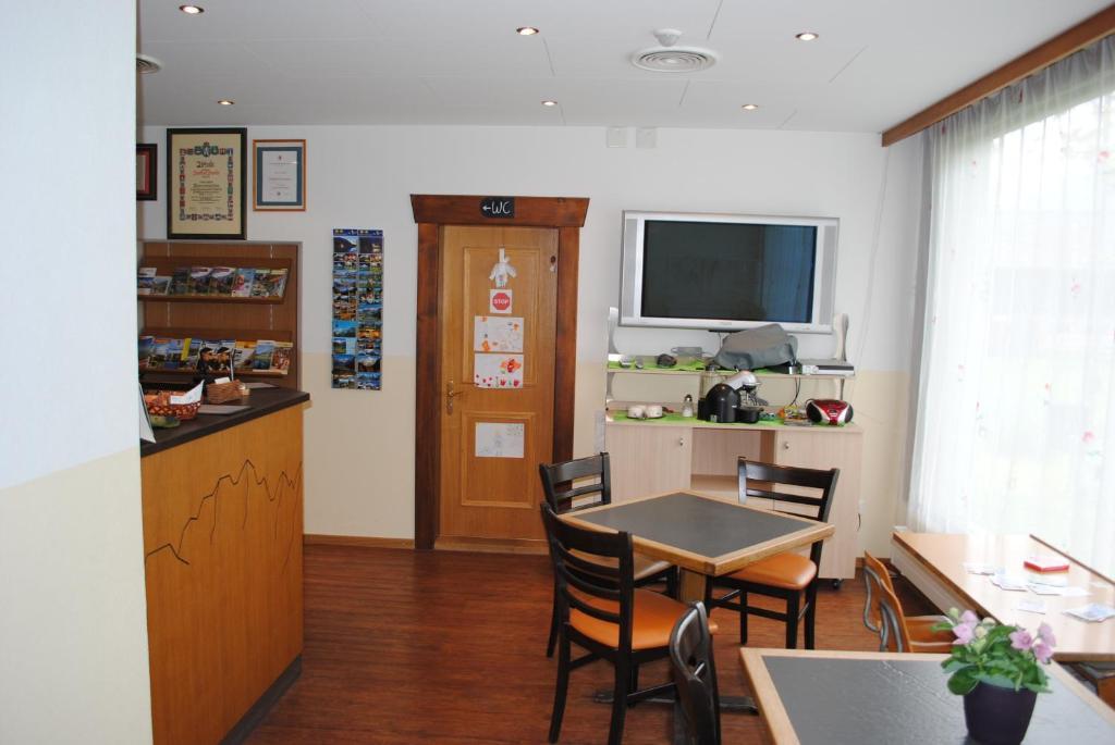 Hotel Des Alpes Kandersteg Luaran gambar